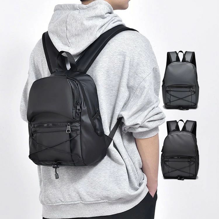 -------------------------------------------------------------------------------------------------------商品仕様このメンズ バックパック はさまざまなシーンに対応しており、お買い物や旅行中に大きなバッグを背負いたくない場合には、理想的な選択肢です。調整可能なストラップデザインにより、快適さと安定性を確保するために、あなたのニーズに合わせて個別に調整することができます。このおしゃれ メンズ リュック 軽量化素材を使用しており 優れた軽さを実現しています。さらに,快適性にも配慮しており 柔らかくてしっかりとしたサポート力のあるショルダーストラップが装備されています。これにより 肩への負担を効果的に軽減し 長時間の背負いでも不快感を感じることなく利用することができます。歩行、自転車、公共交通機関の利用など、どんなシーンでも自由な快適さを実感できます。【素材】ポリエステル【サイズ】本体:約幅24cmxマチ12cmx高さ31cm【重さ】約300g【生産国】中国製【注意】画像通りの缶バッチなど商品は付属しません。包装について、「簡易包装」を推進しております。1-3cmの誤差がございまいますので、あらかじめご了承ください。長時間濡れたままで重ねて置いたり、摩擦(特に湿った状態での摩擦)や、汗や雨などでぬれた時は他の衣料等に移染する場合がございますのでお気を付け下さいませ。また洗濯の際は移染する場合がございますので、他の物とは分けて洗って下さいませ。素材の特性上、洗濯やクリーニングにより多少縮んだり斜行(商品全体がねじれて見える状態)が生じる事がございます。お取り扱い前に、商品付属タグの記載もご確認下さい【関連キーワード】リュック メンズ リュックサック バックパック ミニ ミニバッグ ミニリュック 小さい 小さめ 軽量 かわいい 可愛 かっこいい バッグ カバン お出かけ 旅行 日常 通勤 通学 オールシーズン コンパクト スポーツ 旅行バッグ 鞄 かばん-------------------------------------------------------------------------------------------------------小さいリュック ミニリュック メンズ バッグ 小物 ブランド雑貨 新作 黒 グレー-------------------------------------------------------------------------------------------------------商品仕様このメンズ バックパック はさまざまなシーンに対応しており、お買い物や旅行中に大きなバッグを背負いたくない場合には、理想的な選択肢です。調整可能なストラップデザインにより、快適さと安定性を確保するために、あなたのニーズに合わせて個別に調整することができます。このおしゃれ メンズ リュック 軽量化素材を使用しており 優れた軽さを実現しています。さらに,快適性にも配慮しており 柔らかくてしっかりとしたサポート力のあるショルダーストラップが装備されています。これにより 肩への負担を効果的に軽減し 長時間の背負いでも不快感を感じることなく利用することができます。歩行、自転車、公共交通機関の利用など、どんなシーンでも自由な快適さを実感できます。【素材】ポリエステル【サイズ】本体:約幅24cmxマチ12cmx高さ31cm【重さ】約300g【生産国】中国製【注意】画像通りの缶バッチなど商品は付属しません。包装について、「簡易包装」を推進しております。1-3cmの誤差がございまいますので、あらかじめご了承ください。長時間濡れたままで重ねて置いたり、摩擦(特に湿った状態での摩擦)や、汗や雨などでぬれた時は他の衣料等に移染する場合がございますのでお気を付け下さいませ。また洗濯の際は移染する場合がございますので、他の物とは分けて洗って下さいませ。素材の特性上、洗濯やクリーニングにより多少縮んだり斜行(商品全体がねじれて見える状態)が生じる事がございます。お取り扱い前に、商品付属タグの記載もご確認下さい【関連キーワード】リュック メンズ リュックサック バックパック ミニ ミニバッグ ミニリュック 小さい 小さめ 軽量 かわいい 可愛 かっこいい バッグ カバン お出かけ 旅行 日常 通勤 通学 オールシーズン コンパクト スポーツ 旅行バッグ 鞄 かばん-------------------------------------------------------------------------------------------------------小さいリュック ミニリュック メンズ バッグ 小物 ブランド雑貨 新作 黒 グレー