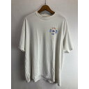 ヘインズの半袖Tシャツです。 表記サイズ：XLARGE 参考サイズ：メンズXL 実寸サイズ 　身幅（cm）：60 　袖丈（cm）：21 　着丈（cm）：69 　肩幅（cm）：55 ブランド：Hanes 生産国：アメリカ カラー：ホワイト系・イエロー系 素材：綿100％ 裏地：なし コンディション：D 　プリントに色褪せ、脇下に黄ばみ・破れ、所々にシミ、首元に黄ばみとほつれ ※古着故の多少の着用感や画像のような細かな汚れがございます。古着である事をご理解の上、ご購入お願い致します。 また、撮影状況により色味に若干の差異が生ずることがございます。 【S】未使用、または新品同様のアイテム 【A】使用感がほぼない状態の良いアイテム 【B】多少の使用感があるアイテム 【C】使用感があり、多少のダメージがある商品 【D】全体的に使用感やダメージが目立つ商品