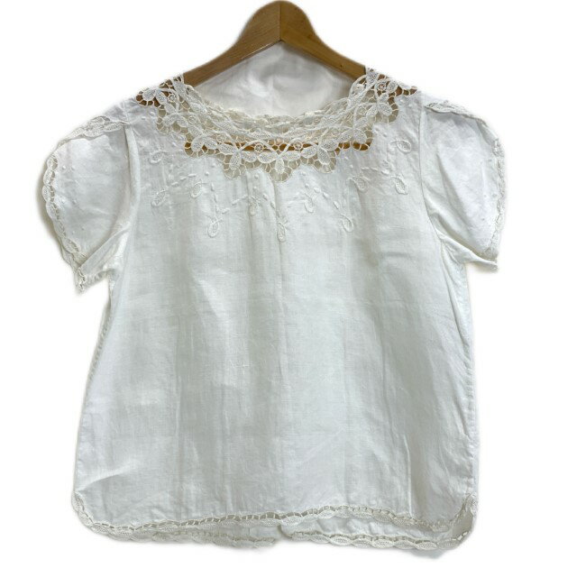 【中古】 カットソー 半袖 トップス フレンチスリーブ クルーネック バックボタン レース 刺しゅう アンティーク 古着