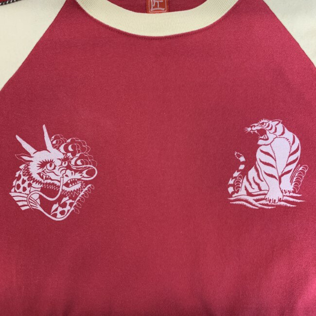 【中古】　PHERROW'S 匠　Tシャツ　半袖　カットソー　トップス　クルーネック　バイカラー　両面プリント　スカジャン風デザイン　和柄　トラ　龍　日本製　アメカジ　古着