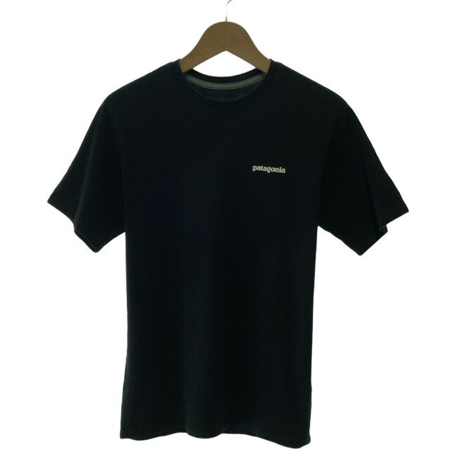 【中古】　patagonia　Tシャツ　半袖　カットソー　トップス　クルーネック　ロゴT　ブランドロゴ　両面プリント　アウトドア　古着
