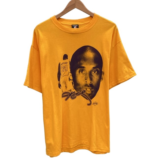 【中古】　NBA　Tシャツ　半袖　トップス　クルーネック　プリント　レイカーズ　コービー・ブライアント　NBA　オーバーサイズ　古着のサムネイル