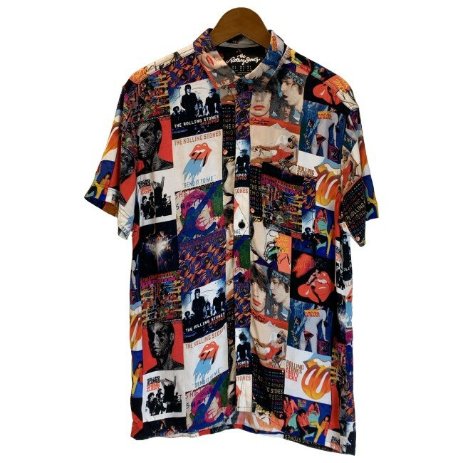 ブランド名：THE ROLLING STONES 表記サイズ：S 実寸サイズ 肩幅: 42cm 身幅: 51cm 着丈: 76cm 袖丈: 20cm 生産国：ベトナム 素材：レーヨン100% コンディション：B ※古着故の多少の着用感や画像のような細かな汚れがございます。古着である事をご理解の上、ご購入お願い致します。 また、撮影状況により色味に若干の差異が生ずることがございます。 【S】未使用、または新品同様のアイテム 【A】使用感がほぼない状態の良いアイテム 【B】多少の使用感があるアイテム 【C】使用感があり、多少のダメージがある商品 【D】全体的に使用感やダメージが目立つ商品 ※アイテムによっては表記サイズと実際のサイズが異なる場合がございます。 　商品仕様のサイズに参考サイズを記載しておりますのでご参考ください。