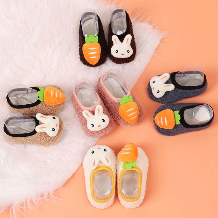 ルームシューズ スリッパ ファーストシューズ ベビー ベビーソックス ボア シューズ ソックス ボートソックス ルームソックス 室内履き 春 秋 靴下 冬 男の子 女の子 滑り止め 入学 通学 入園 幼稚園 兎柄 送料無料