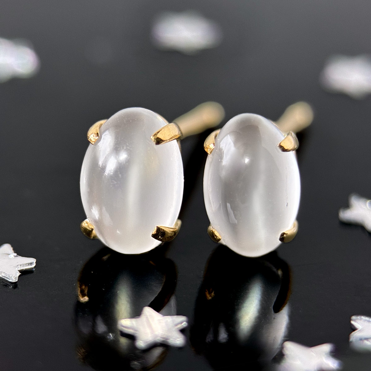 【3日以内出荷】軸太0.8mm 長さ12mm ムーンストーンキャッツアイ K18イエローゴールド セカンドピアス・シャトリア 日本製 18金 18K 金属アレルギー対応 【数量限定】