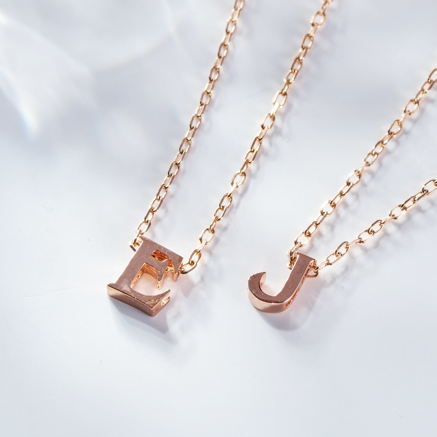 楽天Cafe Fragrant Olive【スーパーセール半額】【廃番により最終販売】 【3日以内出荷】イニシャルモチーフ K10 ゴールド ネックレス・エリロット 日本製 10金 10K ピンクゴールド イエローゴールド 地金