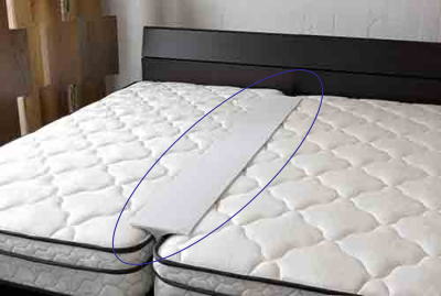 すきまスペーサー 隙間 カバー付き　フランスベッド France bed ツインベッド用 T字型 ウレタン
