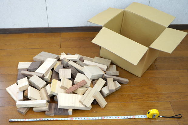 端材 木材 詰め合わせ セット 約6kg 木 木工 天然木 ブロック 板 DIY クラフト 工作 ハンドメイド ホビー 趣味 雑貨 小物 自然 木片 木切れ 銘木 ダンボール【smtb-KD】