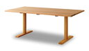 シンプルモダンデザインのダイニングテーブルです。天板はレッドオークの無垢材（巾接ぎ）を使用し、天然木の素朴な温もりが味わえます。人や環境に優しい安心のF☆☆☆☆の材料を使用しており、健康や環境に配慮しています。 商品名 ダイニングテーブル　ちぐさWK315R サイズ W1800×D900×H690mm 材質 天然木レッドオーク材 塗装 ポリウレタン樹脂塗装 カラー OU、WD ※ご注文はカラーを指定して下さい。 仕様 脚組み立て式 日本製 送料 無料【北海道・沖縄・離島を除く】ちぐさ chigusa Enjoy designing your dining room interior. シンプルモダンデザインのダイニングシリーズです。材質はレッドオーク材材で、チェアの背もたれにウォールナットを使用しアクセントを付けています。木部は2色、張地は6色よりお選び頂けます。製品に使用している合板・塗料・接着剤は、ホルムアルデヒドの発散の最も少なく、人や環境に優しく安全なF☆☆☆☆対応のものです。 ■キツツキマークは10年保障 キツツキマークは飛騨産業株式会社の商品です。安心の10年保証付き。人や環境に優しい安心のF☆☆☆☆の材料使用しています。 *製品の耐久箇所（木部）について、ご購入から10年間、製造工程の不具合による破損の場合は飛騨産業にて無償修理をします。良いものだからこそ、安心して末永くご使用頂きたい。 FUNCTION ◎高級ナラ材の天板 天板は高級ナラの無垢材（巾接ぎ）で、天然木の素朴なぬくもりをふんだんに味わえます。 ◎脚固定 脚は鉄板によるネジ止めで、揺れが起こりにくくしっかり固定できます。また、脚は直接天板に固定出来ますので、幕板のない非常にすっきりとしたデザインになっています。 Color Variation　・木部カラーは下記2色よりお選び頂けます。（ポリウレタン樹脂塗装） ・OU ・WD