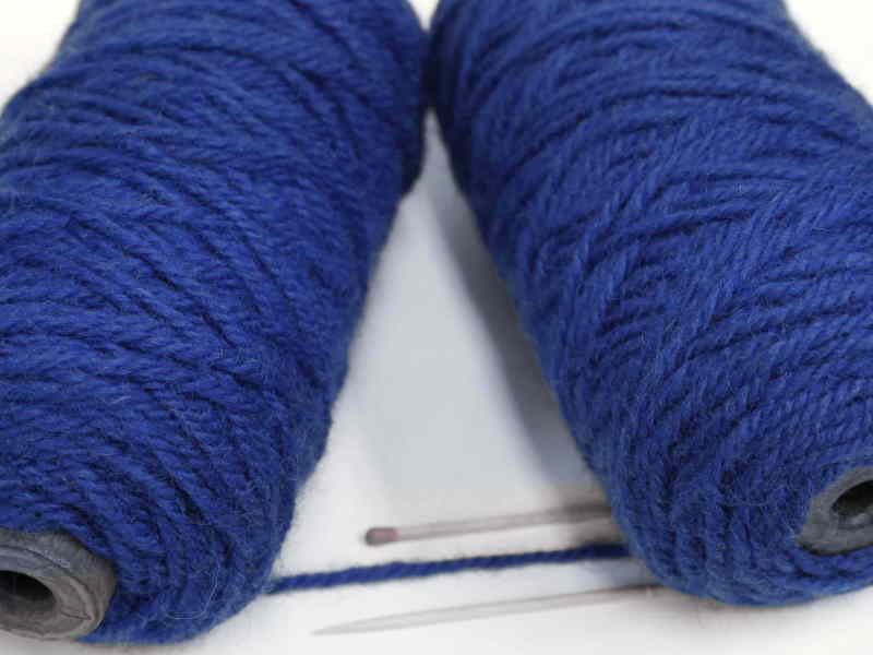 【極太紡毛ウール（ブルー）】　がっしりしたウールをお探しの方に【手織向き、手編向き・毛糸】