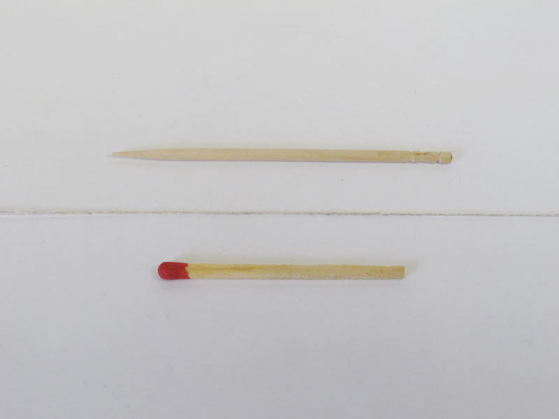 【40／2リネン（生成・巻き）】　手織りにも手編みにも。いろいろな太さ、種類の麻...