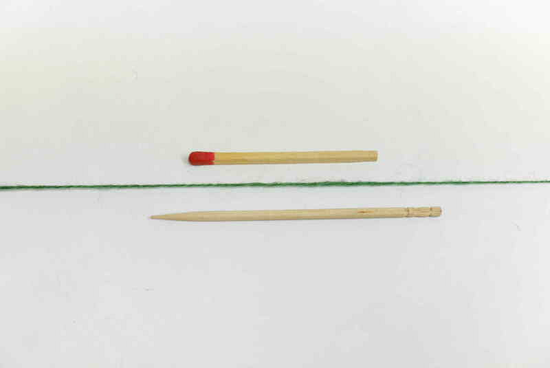 【麻スラブ（グリン）】　麻ならではのさらっとした清涼感がある、麻100％の変化の...