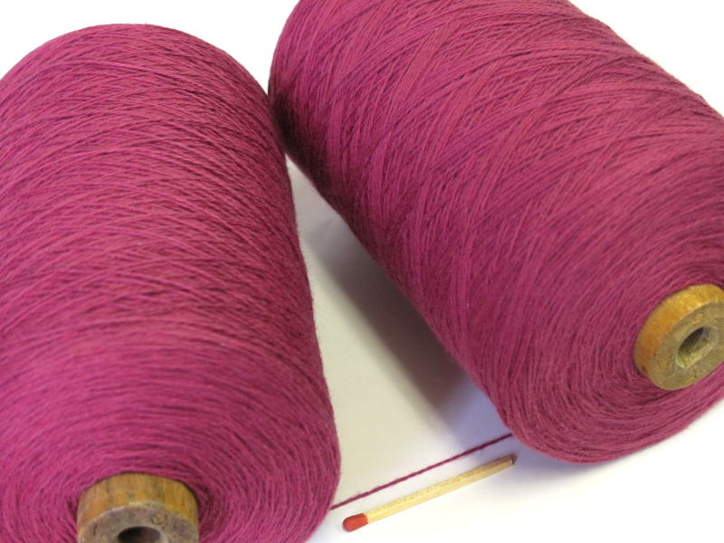 【10／2綿 ワイン 】 手織りにも手編みにもオススメの綿糸が43色 やわらかくて使いやすい 人気の定番シリーズです 