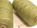 　さらっとした爽やかな手ざわりはリネン（亜麻）ならでは。手織りにも手編みにもオススメの麻糸です。
