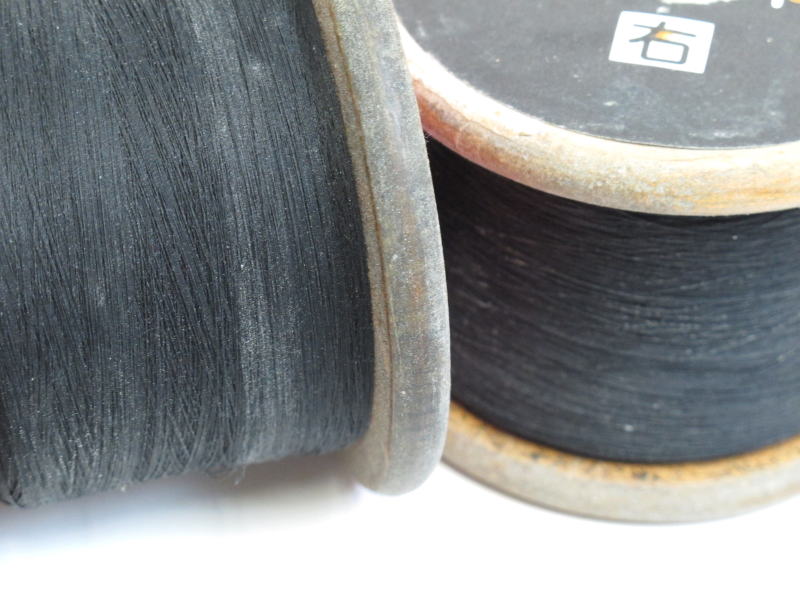 【強撚糸（お召し抜き）（黒）】　シャーリングなど作品を縮ませたい時に。生地が立体的になって創作の..