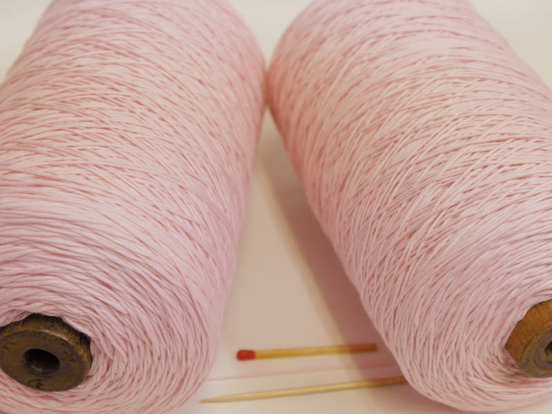 Thin Thread - 【60／2×10スーピマ綿（さくらピンク）】　質が良くてやわらかい、ワンランク上の綿糸をお探しの方におすすめです【手織り向き、手編み向き・綿糸】