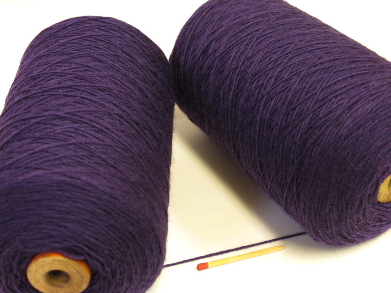 楽天糸のきんしょう【タスマニア（濃紫）】　しっとりやわらかい上質の毛糸が全27色！オススメの人気商品です！【手織向き、手編向き・毛糸】