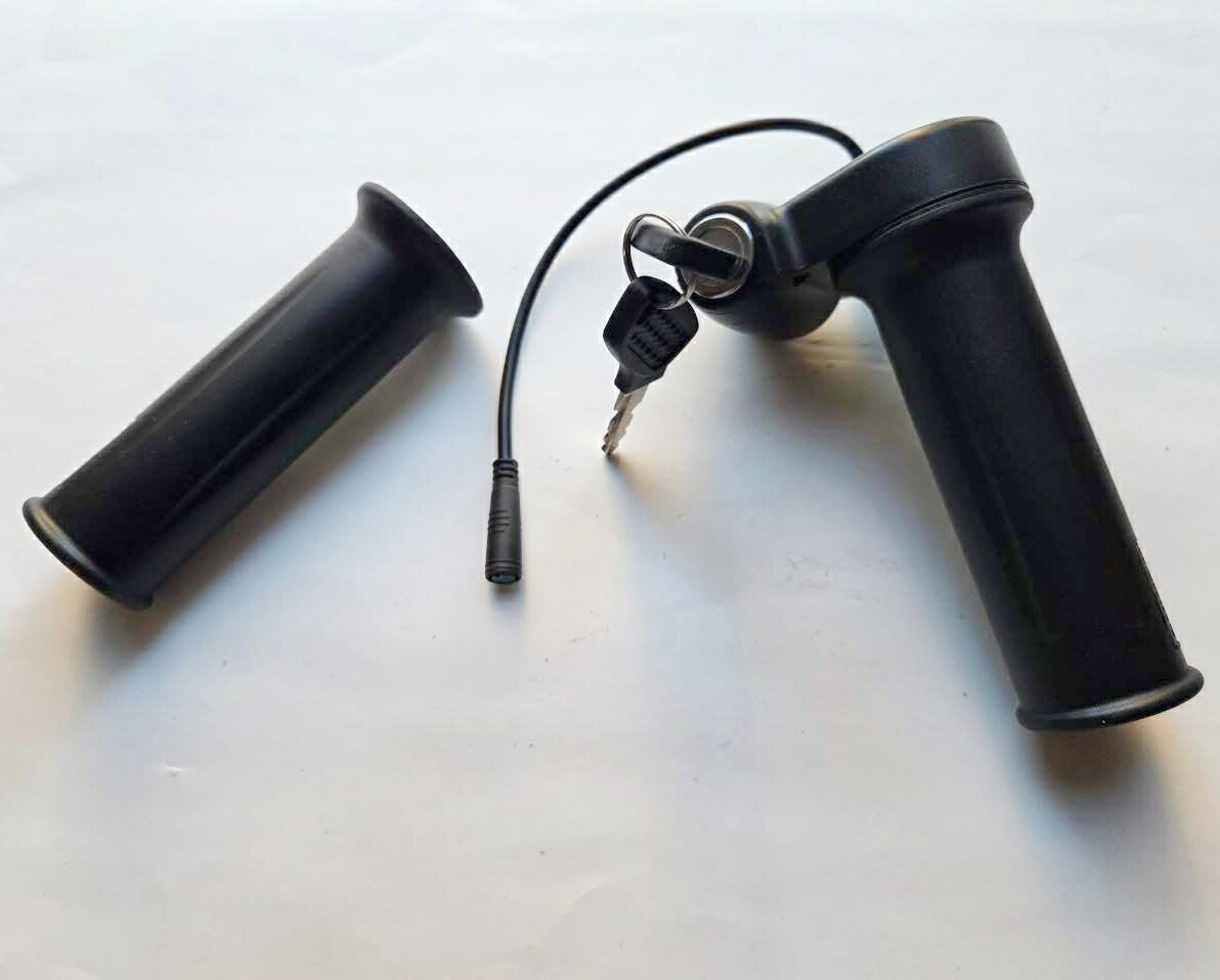 Rakuten - 電動バイク F9 フル電動自転車用スロットルアクセル スロットル速度制御アクセサリー 電動スクーター用 防水コネクタ スイッチ制御スクーター グリップ付 5PIN