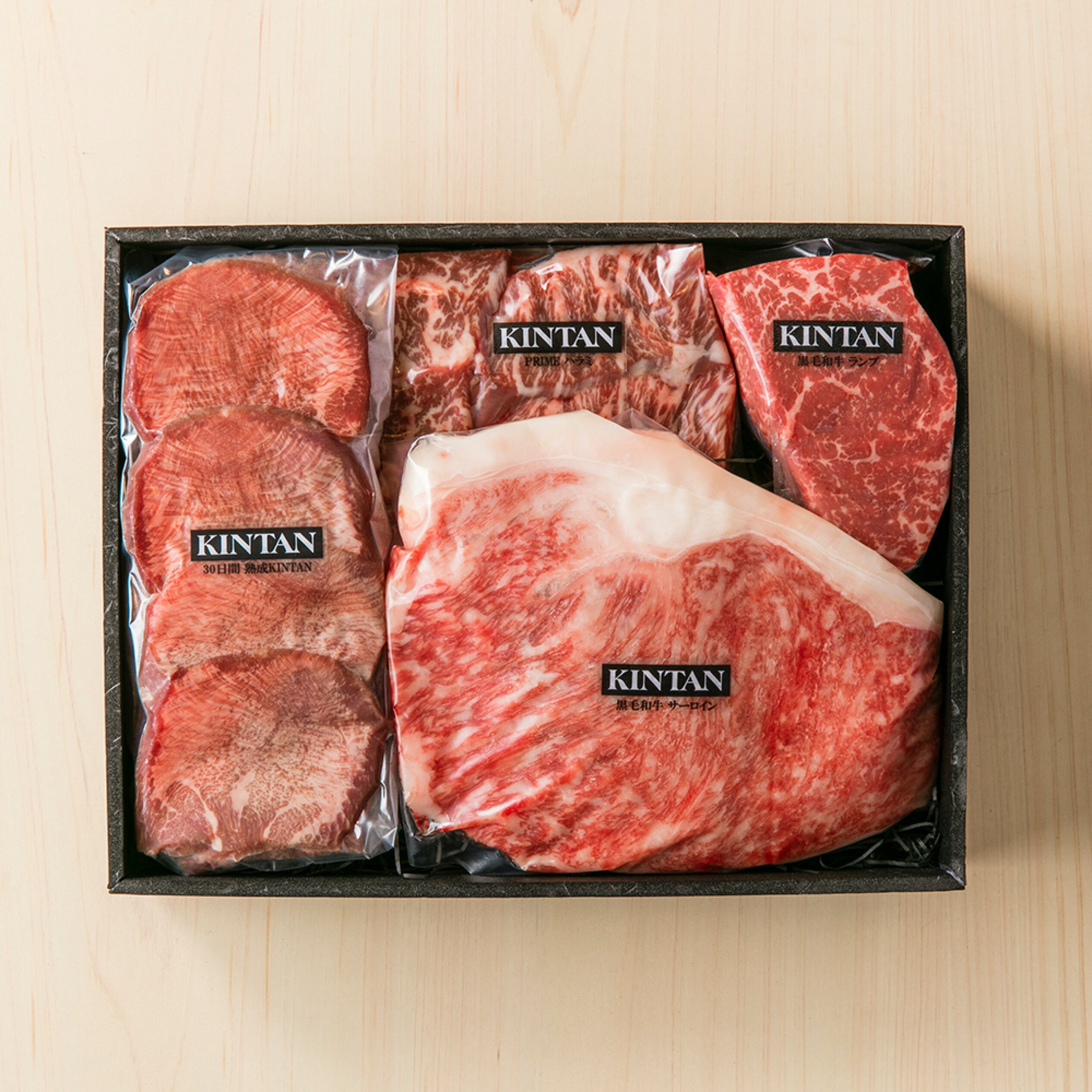 お肉の総量710g！KINTAN セレブ焼肉セット(3〜4人前)　　　ギフトに。冷蔵配送、切りたてのお肉をご家族のお集りにオススメです。内祝　ギフト　肉ギフト　送料無料　冷蔵　黒毛和牛 焼肉　焼肉セット　御歳暮　お歳暮　冬ギフト　BBQ　バーベキューのサムネイル