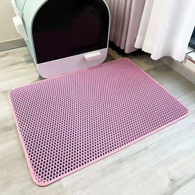 猫砂マットは二重構造で、猫の足に付いた砂が落ちるとすぐマットの間に挟まって、マットの内部に集まった砂を再利用することができます、室内をきれいに保ちます。 軽量・丈夫で耐久性があり、環境に優しくて無毒性のEVA素材で作られております。 猫砂の飛散を防ぎます、猫のトイレの周りを清潔に保ち、清掃時間を節約します。 折り畳みできるので収納する場合スペースを節約できます。 水洗いでき、濡れたスポンジやタオルで拭いても綺麗になります。 軽量で折りたためるので、家に、車の中に、旅行、どのような場合に使用できます。 ●製造ロットにより、細部形状の違いや、同色でも色味に多少の誤差が生じます。 ●パッケージは改良のため予告なく仕様を変更する場合があります。 ▼商品の色は、撮影時の光や、お客様のモニターの色具合などにより、実際の商品と異なる場合がございます。あらかじめ、ご了承ください。 ▼生地の特性上、やや匂いが強く感じられるものもございます。数日のご使用や陰干しなどで気になる匂いはほとんど感じられなくなります。 ▼同じ商品でも生産時期により形やサイズ、カラーに多少の誤差が生じる場合もございます。 ▼他店舗でも在庫を共有して販売をしている為、受注後欠品となる場合もございます。予め、ご了承お願い申し上げます。 ▼出荷前に全て検品を行っておりますが、万が一商品に不具合があった場合は、お問い合わせフォームまたはメールよりご連絡頂けます様お願い申し上げます。速やかに対応致しますのでご安心ください。 メーカー希望小売価格はメーカーカタログに基づいて掲載しています猫砂マットは二重構造で、猫の足に付いた砂が落ちるとすぐマットの間に挟まって、マットの内部に集まった砂を再利用することができます、室内をきれいに保ちます。 軽量・丈夫で耐久性があり、環境に優しくて無毒性のEVA素材で作られております。 猫砂の飛散を防ぎます、猫のトイレの周りを清潔に保ち、清掃時間を節約します。 折り畳みできるので収納する場合スペースを節約できます。 水洗いでき、濡れたスポンジやタオルで拭いても綺麗になります。 軽量で折りたためるので、家に、車の中に、旅行、どのような場合に使用できます。 ●製造ロットにより、細部形状の違いや、同色でも色味に多少の誤差が生じます。 ●パッケージは改良のため予告なく仕様を変更する場合があります。 ▼商品の色は、撮影時の光や、お客様のモニターの色具合などにより、実際の商品と異なる場合がございます。あらかじめ、ご了承ください。 ▼生地の特性上、やや匂いが強く感じられるものもございます。数日のご使用や陰干しなどで気になる匂いはほとんど感じられなくなります。 ▼同じ商品でも生産時期により形やサイズ、カラーに多少の誤差が生じる場合もございます。 ▼他店舗でも在庫を共有して販売をしている為、受注後欠品となる場合もございます。予め、ご了承お願い申し上げます。 ▼出荷前に全て検品を行っておりますが、万が一商品に不具合があった場合は、お問い合わせフォームまたはメールよりご連絡頂けます様お願い申し上げます。速やかに対応致しますのでご安心ください。 メーカー希望小売価格はメーカーカタログに基づいて掲載しています