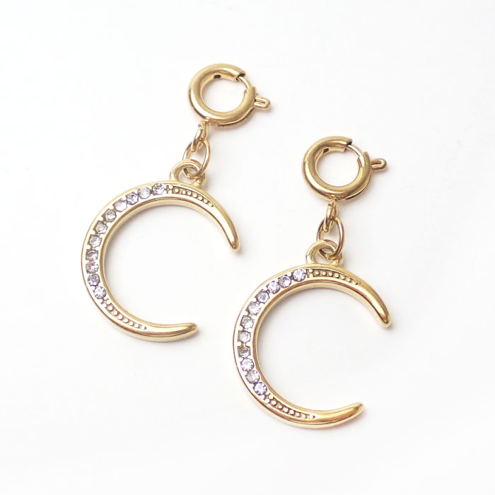 20%オフクーポン 48時間限定★ステンレス製 三日月 チャーム ゴールド 引き輪付き 金属アレルギー対応 ..