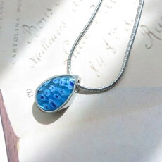 メモリアル ペンダント ネックレス メンズ レディース ドロップ 花 ブルー ガラス ステンレス ジュエリー ペット しずく 遺骨ペンダント ロケット キーホルダー 手元供養 クリスマス 遺骨アクセサリー カロート ネックレス 分骨