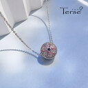Terse 桜をキュービックジルコニアで表現したペンダント 1枚1枚、丁寧にセッティングされたピンクキュービックは圧巻です CZダイヤが美しく、胸元を華やかに彩ってくれます カジュアルなコーディネートにも、ドレススタイルにも、胸元で華やかさをくれるデザイン sn0258as