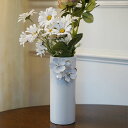マチルドエム フラワーベース 花瓶 花2輪 陶器製 ホワイト 花瓶 陶器 フラワーベース 陶器 花瓶 おしゃれ モダン インテリア 雑貨 ヨーロッパ雑貨 アンティーク雑貨 インポート雑貨