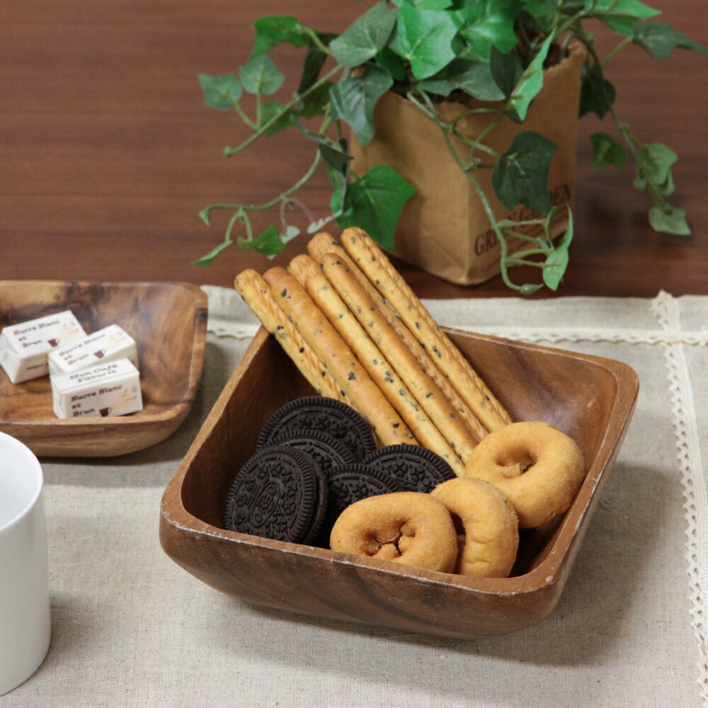 アカシア 食器 木製食器 スクエアボウル M おしゃれ かわいい シンプル アカシア食器 トレイ 皿 角皿 カフェ 新生活 菓子皿 小皿 銘々皿 ナチュラル 木皿 取り皿 サラダ アカシアウッド サラダボウル 洋食器 カフェごはん