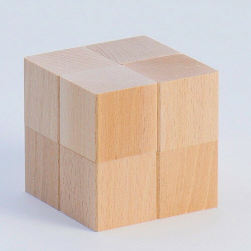 ■商品名：キューブブロック・8 （BJ0098C）■メーカー：ブロック社■生産国：日本■対象年齢：1歳頃から■サイズ・数量：4×4×4cm 8ピース■原材料：ブナ■商品詳細："Brother Jordan Blocks"〇ブナ材ははっきりとした木目から、力強さが感じられます。ささくれが出にくく、硬くて丈夫なことから、ベビー玩具に使われる木材です。