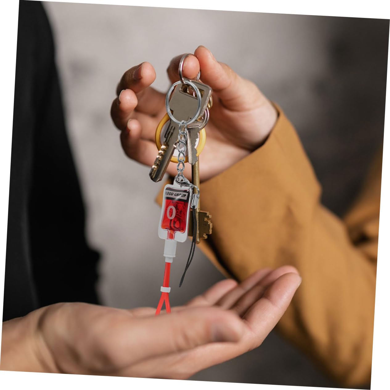 6個 血液型キーペンダント ハロウィーンキーチェーン 財布キーペ