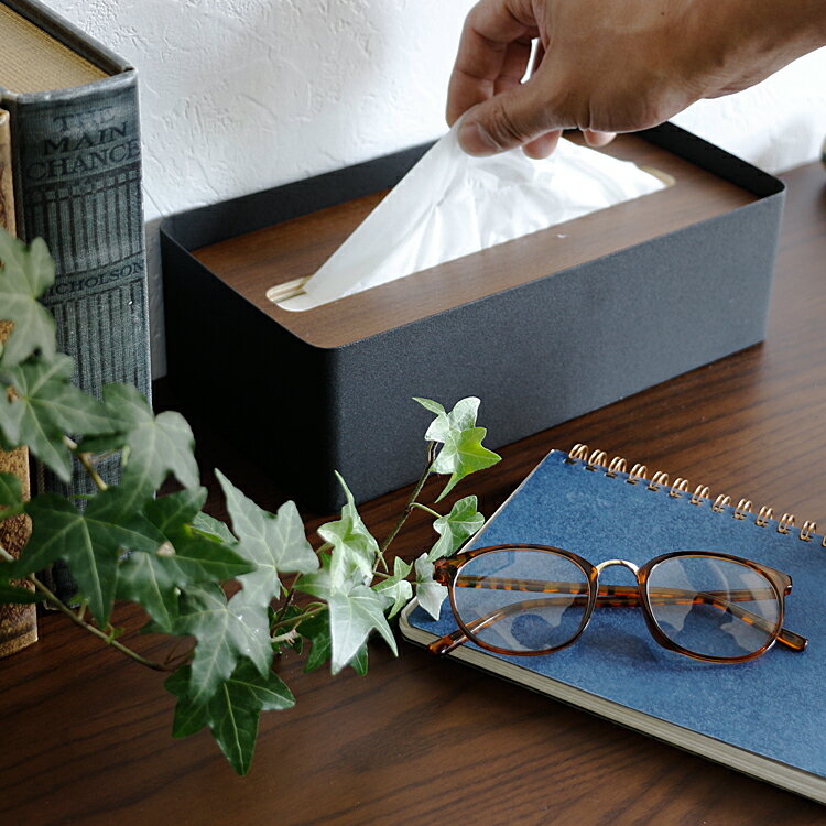 RIN（リン） フタ付きティッシュケース Lサイズ ティッシュボックス ボックスティッシュケース 木目 ウッド ふた付き ティッシュ ティッシュペーパー キッチン 台所 リビング ダイニング 洗面所 rin 山崎実業 ホワイトのサムネイル