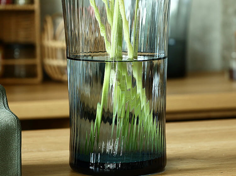 STILLEBEN フラワーベース Concave Vase Fan 高さ20cm Atlantic Blue フラワーベース 花瓶 花器 STILLEBEN スティルレーベン 北欧 北欧ブランド Concave コンケーブ クリスタル ブルー 高さ20cm [3]