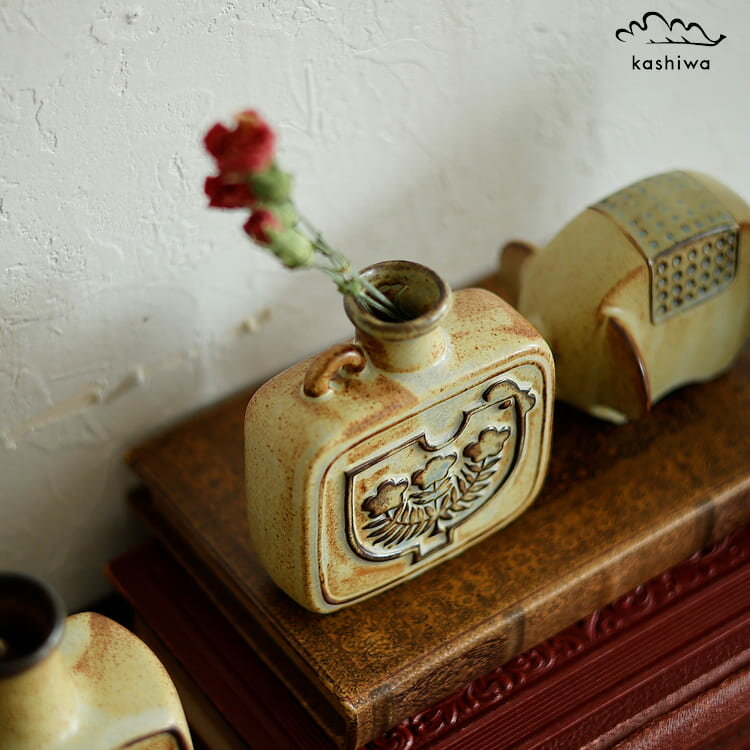 フラワーベース　かしわ窯　grip square かしわ窯 フラワーベース grip 置物 雑貨 飾り 陶器 瀬戸焼 日..