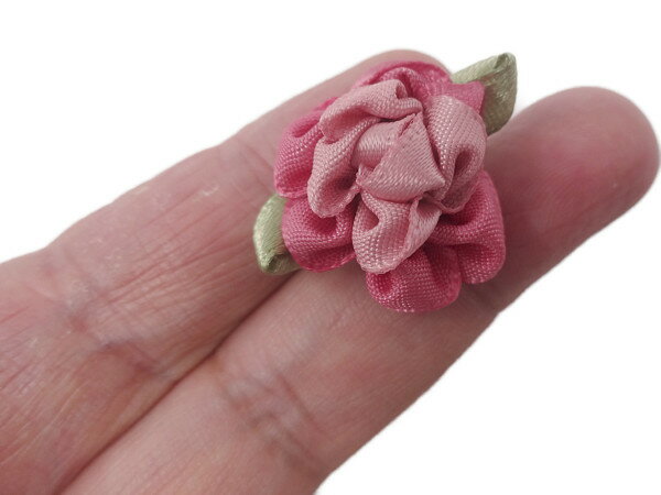 キラリ手芸部 No.4223フラワーモチーフ（ピンク色）2cm×2cm×2個（手芸用） 3