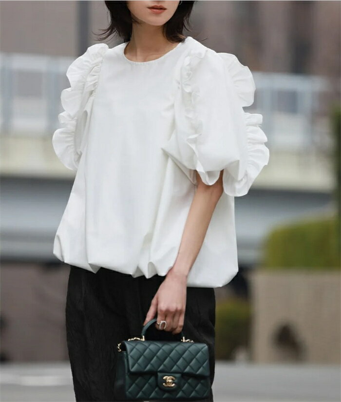 ブラウス フリル レディース tシャツ シャツブラウス クルーネック 半袖 ボリューム袖 可愛い トップス 無地 プルオーバーオフィス ゆったり 体型カバー 着瘦せ カジュアル シンプル フォーマル きれいめ 通勤OL 森ガール 大人可愛い 送料無料のサムネイル