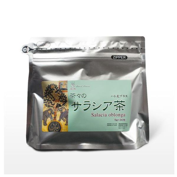 ■商品名：サラシア茶 （ハト麦プラス） ■内容量：5g×30包 ■生産国：日本 ■形態：ラミジップ容器 ■原材料：サラシアオブロンガの地下部、ハト麦（国内製造） 無添加・農薬不使用・化学肥料不使用 ■お召し上がり方：1包（5g）を約500mlの水に入れ、約5〜6分間煮出してお召し上がりください。 お好みによりホットでもアイスでもおいしくお飲みいただけます。 ※賦形剤や光沢剤を使用していないため、配送や保管の状態、衝撃や圧力により、まれに粒が割れてしまっている場合もございます。 品質にはなんら影響ございませんので、そのままお召し上がりください。 材料を固めたり、体積を増やすための賦形剤。 鋳型から離れやすくするための滑剤。 湿気を防いだり、飲みやすくするための光沢剤。 ■使用上の注意： 直射日光、高温多湿のところは避けて保存してください。 開封したパックは、早めにお召し上がりください。 本品は自然食品ですが、体質、体調により身体に合わない場合もございます。その場合はご利用をお控えください。 ■販売元：株式会社　茶々 ■広告文責：有限会社アプリ　TEL　072-242-6700