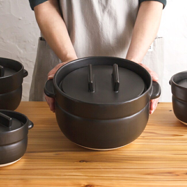 キレイスポットの【特典あり】かもしか道具店 ごはんの鍋 五合炊き[ご飯鍋 ごはん鍋 5合 炊飯土鍋 炊飯鍋 炊飯 土鍋 ご飯 ご飯土鍋 土鍋ごはん ごはん 鍋 5合炊き 日本製 電子レンジ ガスコンロ用 萬古焼 おひつ]｜アングル3