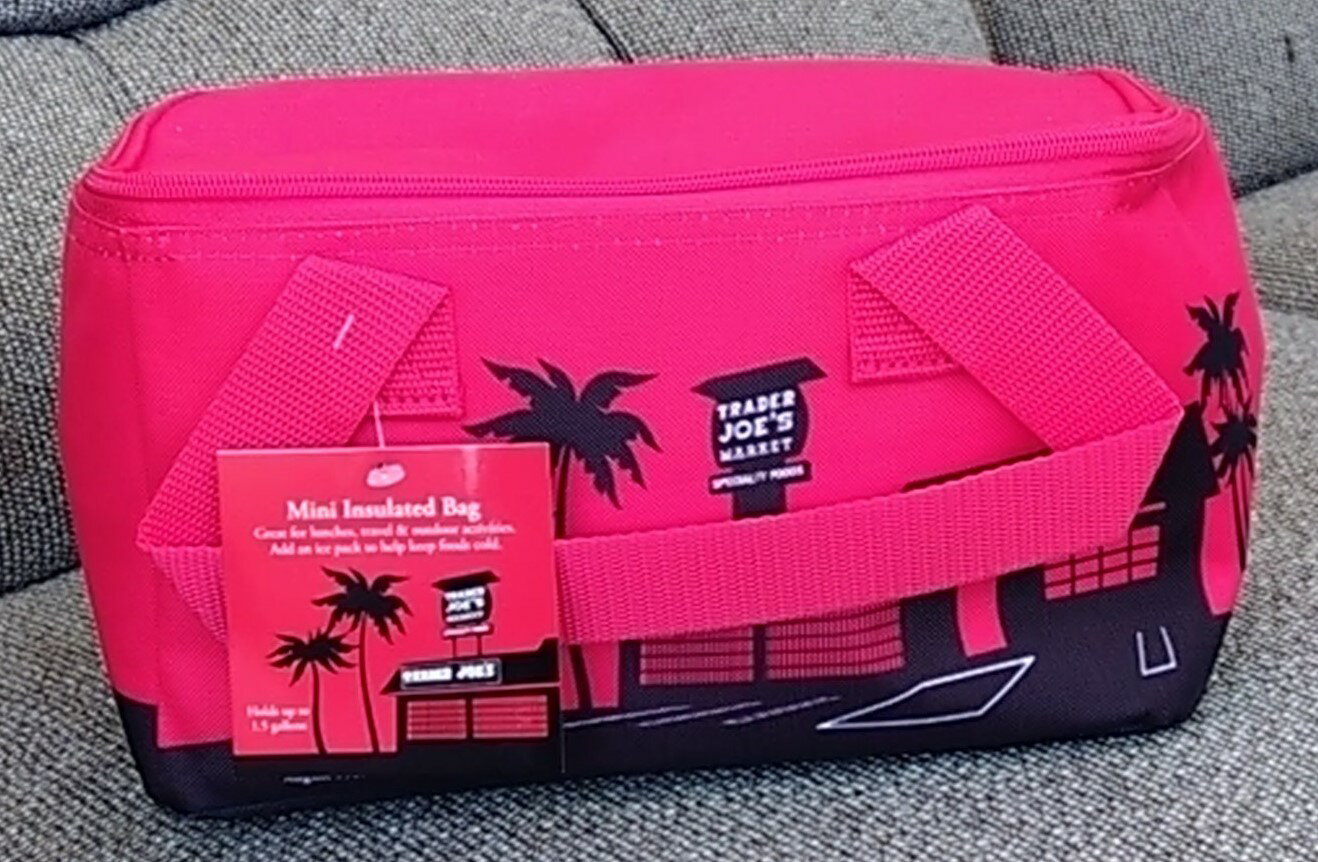 トレーダージョーズ保冷バッグミニ在庫限りレッドアメリカン雑貨TRADER　JOE`S商品番号joes12のサムネイル