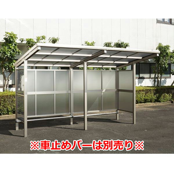 商品番号28784801メーカー大仙サイズ幅 3640.0mm × 奥行き 2086.0mm × 高さ 1938.0mm通常納期5〜10日後発送素材アルミ収納目安台数（台）6対応タイプ一般地型配送区分1※商品により配送可能エリアが異なります。配送エリア表をご覧ください。工事対応この商品は工事を承っておりません。大仙（ダイセン）の6台用サイクルポートです。JIS規格を意識した横幅なので、自転車をしっかり収納できます。高さ1400mm分のパネルを3面に取付するので、雨風から自転車を守ってくれます。さらに本体はアルミ素材、パネルもポリカ平板なので、耐用年数にも自信あり！一般的にお子様が自転車を購入するタイミングは、小学生・中学生・高校生になる時期です。つまり10年〜15年はしっかり活躍する自転車置場を選ぶことをおすすめします。コストパフォーマンスの高い大仙の自転車スペース。ぜひご検討下さい！※車止めバーは別売りとなります。ご注意ください。備考●収容台数は自転車間隔を約600mmで設定したものです●積雪が耐積雪量（20cm）を超える前に雪おろしをしてください●屋根などから落雪するおそれがある場所では、軒先との間隔充分にとってください●屋根が風であおられないように、柱はできるだけ建物と反対側に施工してください※車止めポールは別売りになります。　