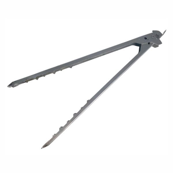 商品番号29211401メーカーオンリーワンサイズ幅 20.0mm × 奥行き 32.1mm × 高さ 333.0mmカラーベルト：ブラウン通常納期5〜10日後発送用途キャンプアクセサリ重量（kg）0.307原産国日本配送区分5※商品により配送可能エリアが異なります。配送エリア表をご覧ください。工事対応この商品は工事を承っておりません。●噛み合わせ良くしっかり薪を挟める薪バサミは2wayで使用可能。片側は薪バサミ、もう片側はリフターと使いまわせるアイテムです。●物の掴みやすさ、使用時の手の挟みづらさなど細部に拘りました。収納時はレザーベルトを付けコンパクトに持ち運び出来ます。備考一時的に在庫切れがあります。事前に在庫・納期確認をお願いします。