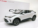 TOYOTA特注 1/18 トヨタ C-HR (ホワイト) 2021