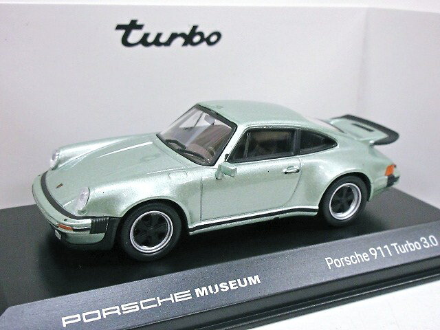 楽天市場】1／43 ポルシェ911 930 ターボ レッドの通販