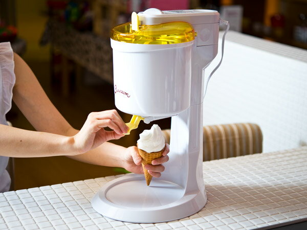 【ご家庭でオリジナルアイスクリームを♪】電動ソフトクリームメーカー（DSC-1110）( キッチンブランチ )のサムネイル