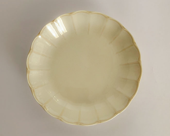 食器 パスタ皿 輪花クリーム釉7.0寸深皿 大皿 カレー皿 ワンプレート 盛り皿 花形 和食器 洋食器 美濃焼 日本製
