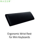 RAZER ERGONOMIC WRIST REST■ ゲーミング中の快適さを追求手首を最大限にサポートするエルゴノミックな傾斜角度、完全な快適さをもたらすソフトなメモリーフォームにより設計されたRazer Ergonomic Wrist Restにより、長時間の戦いでも疲れを軽減します。■ ソフトなレザーレット製メモリーフォームクッションRazer Ergonomic Wrist Restのソフトなメモリーフォームクッションは、メンテナンスがほとんど不要な滑らかでソフトなレザーレット製で、長時間のキーボード使用時も手首を快適にサポートします。■ エルゴノミックフォームファクタリストレストは、手首にかかる負担を軽減するために手首を最適な角度に保てる高さに設計されています。この微細ながらも実用的な改善により自然なタイピングが可能になります。■ 滑り止め加工の施されたラバー製の底面すべての Razer Ergonomic Wrist Restは、白熱したゲーム中もデスク上でずれることがないため、ゲームに集中することができます。[仕様情報]ミニ表面 : レザーレット内側 : メモリーフォームベース : 滑り止め加工の施されたラバー製の底面寸法 : 292.5 mm x 89.8 mm厚さ : 21.5 mm重量 : 135 g※ Razer Chroma RGBには対応していません。リストレストのクリーニング方法は?軽く湿らせたきれいな布で表面の汚れをやさしく拭いてください。刺激の強い化学製品はリストレストを傷める恐れがあるため使用しないでください。Q : Razer BlackWidow V3 Mini HyperSpeed に使用できる Razer Ergonomic Wrist Restはどれですか?A : 従来比 65% のフォームファクタのこのキーボードは、Razer Ergonomic Wrist Restのミニモデルとテンキーレスモデルの中間にあるため、どちらのサイズでもお好みに応じてお選びいただけます。Q : Razer Ergonomic Wrist Restと Razer Ergonomic Wrist Rest Proの違いは何ですか?A : Razer Ergonomic Wrist Restは、ソフトなレザーレット製メモリーフォームクッションを採用する一方で、プロモデルは、特殊な熱伝導ファブリックに覆われた、冷却ジェル注入型メモリーフォームクッションを採用し、快適性に優れています。Razer Ergonomic Wrist Rest Pro は、フルサイズキーボードにのみ対応しています。[保証期間]1年間[メーカー]レーザー Razer型番JANRC21-01720100-R3M14571585633991[対応] ミニ キーボード[性能] ゲーム向け[用途] ゲーミング[色] ブラックRazer Ergonomic Wrist Rest ミニキーボード用 レザーレット製 メモリーフォームクッション # RC21-01720100-R3M1 レーザー