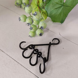 【送料無料】トライアングルフック　アイアンフック　横幅4cm　アイアン雑貨　フック　小さいフック　三角形　おしゃれ　かわいい　アクセサリー　IAPI-954