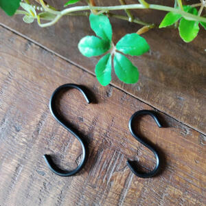 Sフック Lサイズ 単品 1個 幅3cm 長さ6.5cm アイアンフック BK S字フック アイアン アイアン雑貨 フック おしゃれ かわいい シンプル シングル 鉄フック 63165