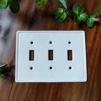 アメリカンスイッチプレート トリプル 3口 専用ネジ6本付き ホワイト スイッチカバー 陶器製 リフォーム