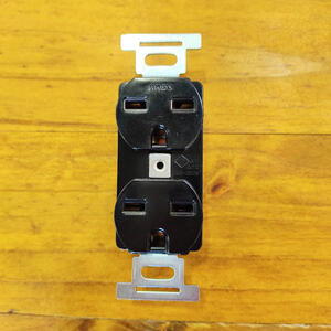 日本製　250V　アース付き　コンセント　β神保電器 配線器具　埋込接地　ダブルコンセント 2極接地極付..